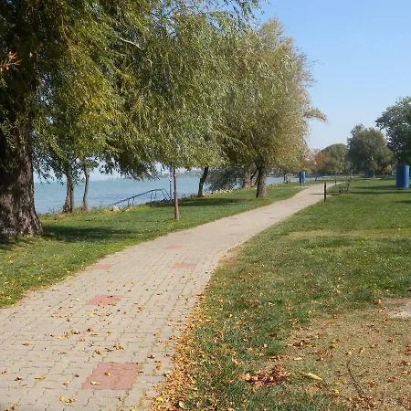 In Siofok/balaton 19956